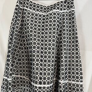 Jones New York Black and White Floral A-Line Skirt